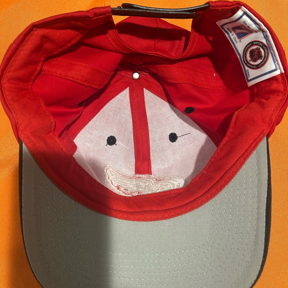 VTG Detroit Red Wings Snapback Hat NHL Hockey Logo 7 Red Black Cap - Picture 4 of 4